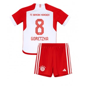 Bayern Munich Leon Goretzka #8 Hemmaställ Barn 2023-24 Kortärmad (+ Korta byxor)